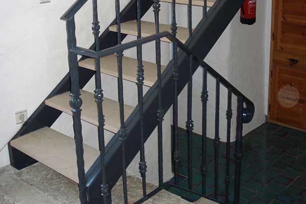 Serralharia Farrau - Escadas Ferro